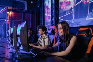 Esportsin tarina Suomessa: Kuinka kilpapelaaminen löysi paikkansa Esportsin tarina Suomessa: Kuinka kilpapelaaminen löysi paikkansa