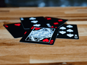 Blackjack, Roulette, Slots & weitere beliebte Casino Games erklärt