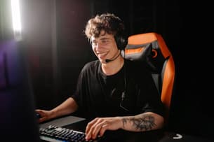 How eSports Betting and Casino Play Overlap in Psychology