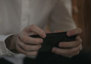 Esports Betting vs. Online Casino Gaming: What’s the Difference?