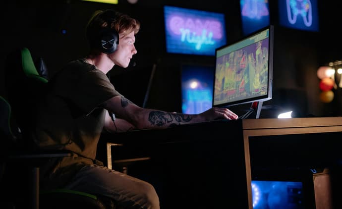 Exploring the Intersection of eSports and Online Casino Gaming Exploring the Intersection of eSports and Online Casino Gaming