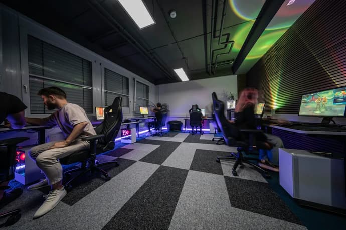 Comment les communautés de jeux en ligne influencent les joueurs français? Comment les communautés de jeux en ligne influencent les joueurs français?