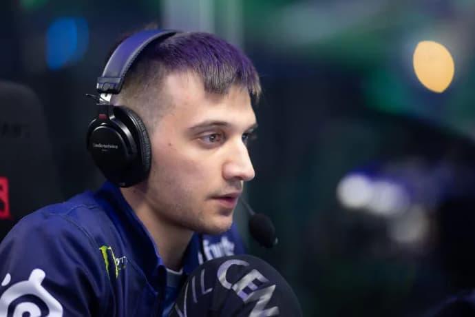 Route de Bucarest - Evil Geniuses. Photo 2
