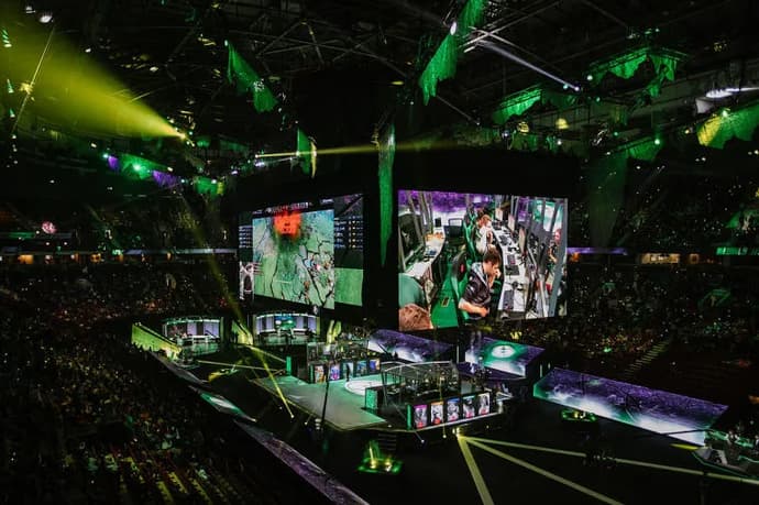 La route de Bucarest - Fnatic. Photo 4
