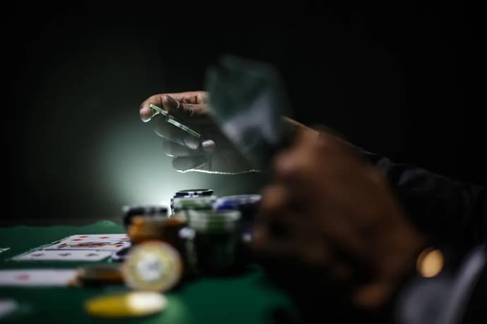 Pourquoi les gens aiment-ils jouer dans les casinos en ligne? Pourquoi les gens aiment-ils jouer dans les casinos en ligne?