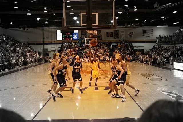 Experimente o esporte na liga de fantasia - basquete. foto 1