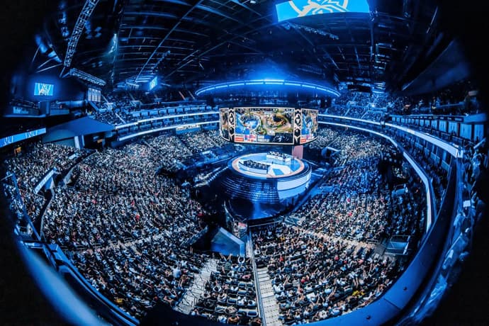 Bilan Worlds 2022 : quel est le meilleur tournoi de l'histoire de la compétition League of Legends ? Bilan Worlds 2022 : quel est le meilleur tournoi de l'histoire de la compétition League of Legends ?