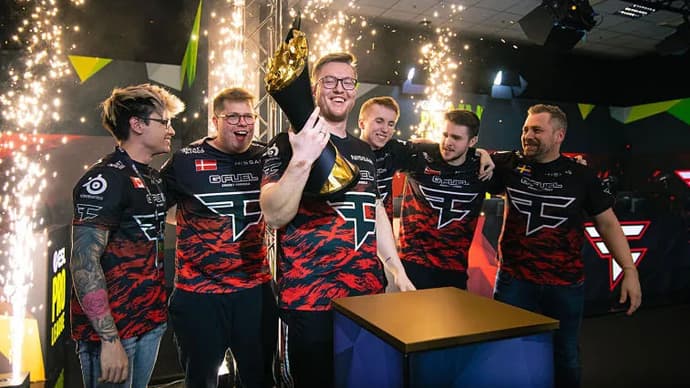 Dominance FaZe Clan, instabilité <a href=