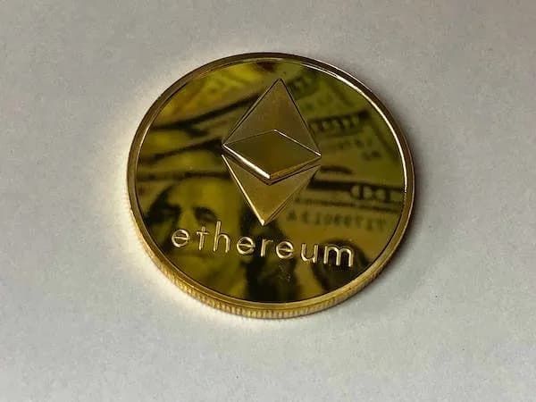 Apostas esportivas com correntes de bloqueios e moedas criptográficas. Photo 1