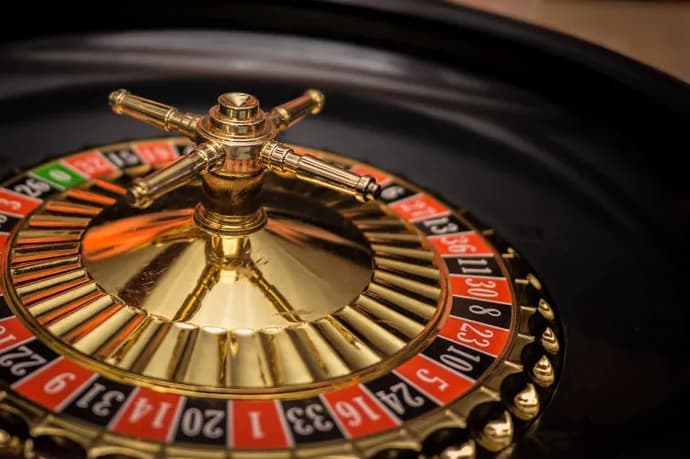 Is it legal to play at an online casino?. Photo 1