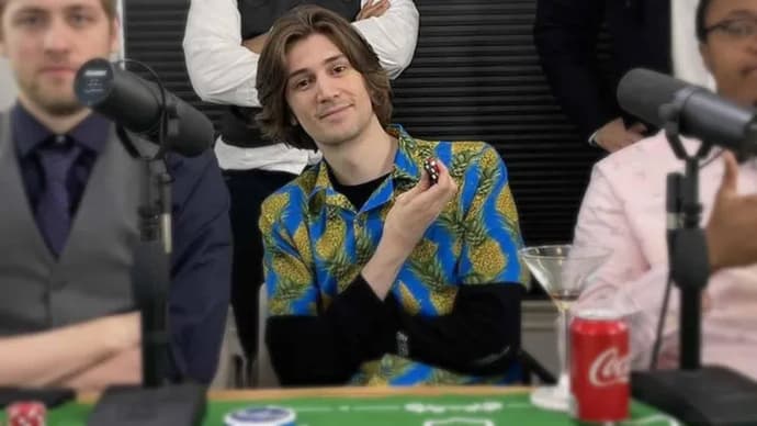 Who is xQc?. Photo 5