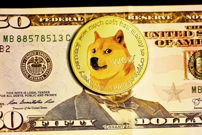 Cómo las Criptomonedas están cambiando la Industria de los Videojuegos Cómo las Criptomonedas están cambiando la Industria de los Videojuegos