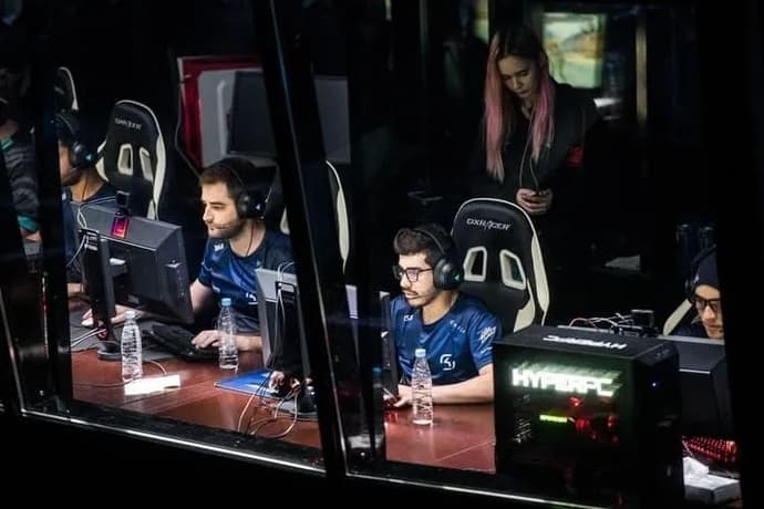 Game On, Fax In: Mejorar la colaboración entre eGamer y la tecnología moderna Game On, Fax In: Mejorar la colaboración entre eGamer y la tecnología moderna