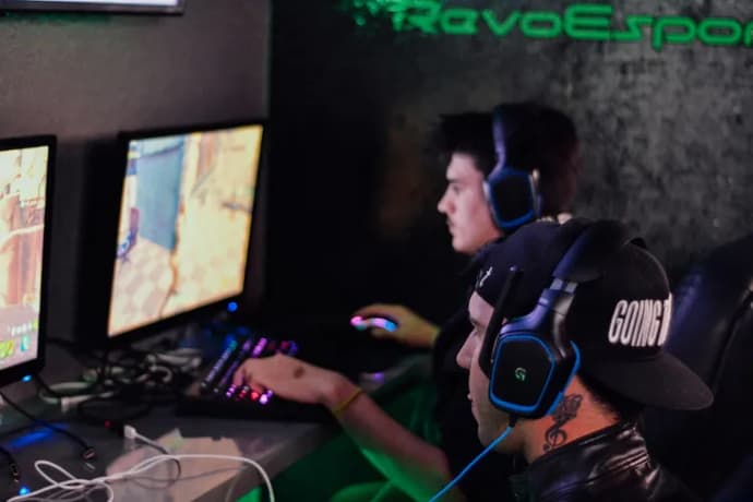 Breaking Down How Esports Players Really Make Money 1