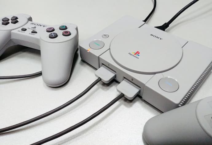 Anciennes consoles de jeux vidéo