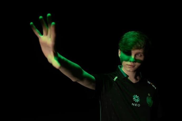 Can hades replace m0NESY? A Deep Comparative Analysis 1