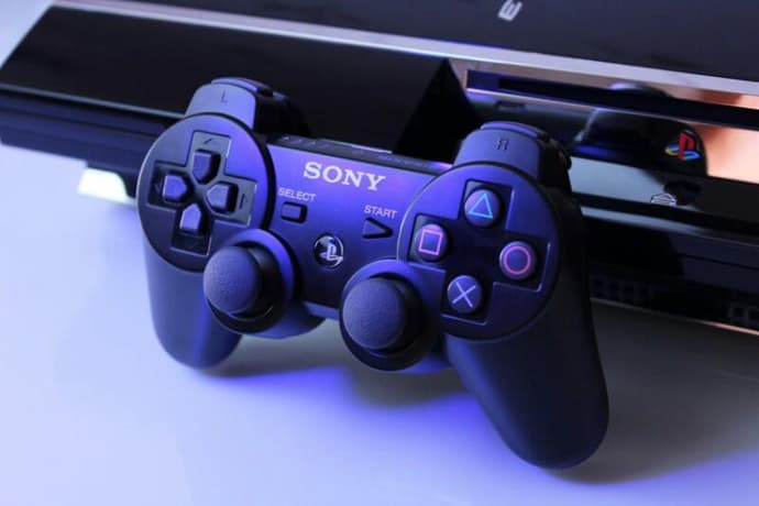 10 Retro Consoles That Are Still Fun to Play 8