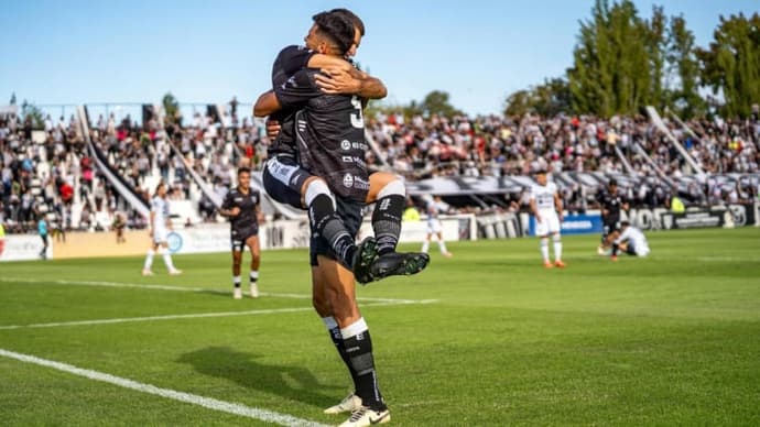 How to Bet on Soccer <a href=