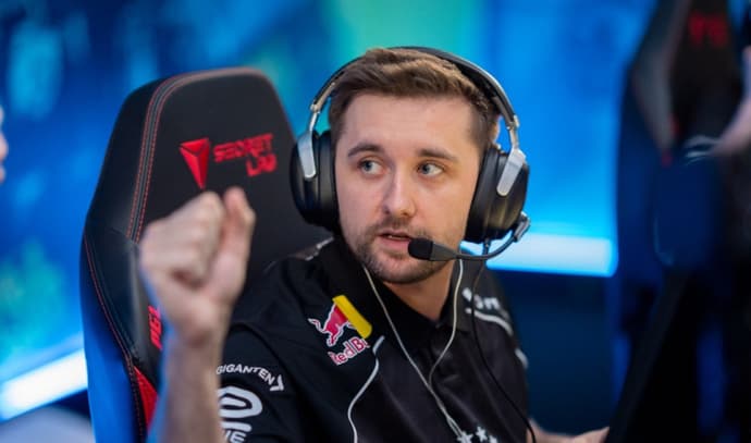 HooXi на PGL Astana 2025