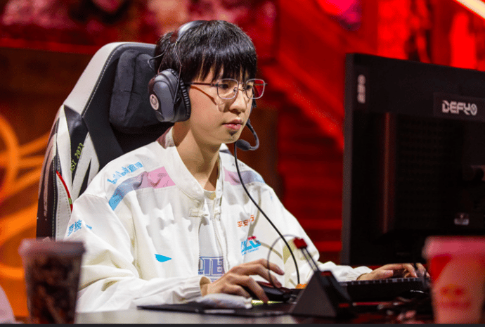 World Championship 2025 ADC Tier-List 6