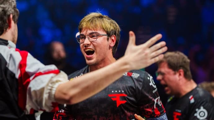 Twistzz at SL Budapest Major 2025