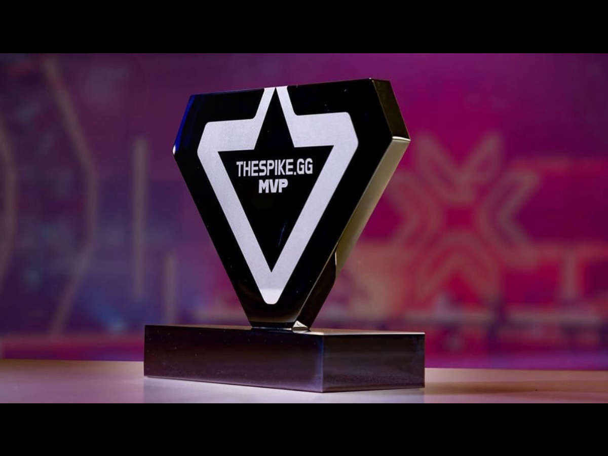 Why did the VCT League trophy have the same colour ? They should